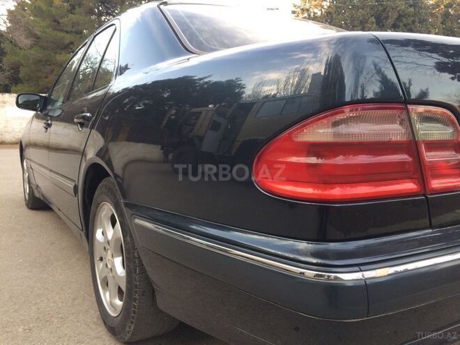 Mercedes E 240 2000, 274,000 km - 2.6 л - Sumqayıt