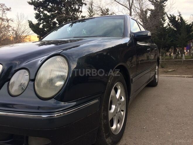 Mercedes E 240 2000, 274,000 km - 2.6 л - Sumqayıt