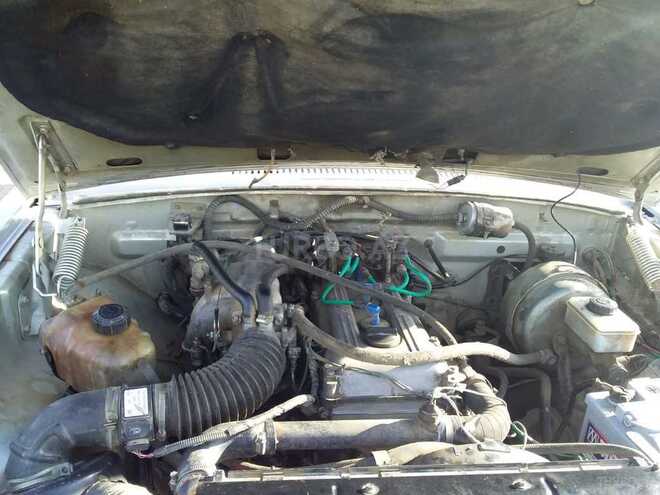 GAZ 3110 2003, 200,000 km - 2.4 l - Gəncə