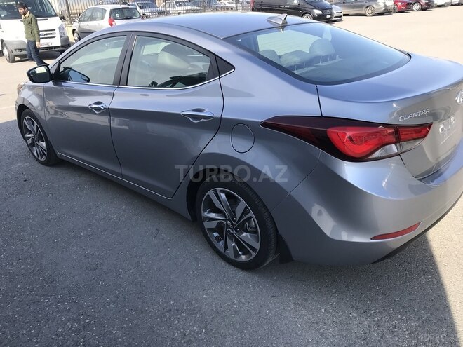 Hyundai Elantra 2015, 33,200 km - 1.8 l - Bakı