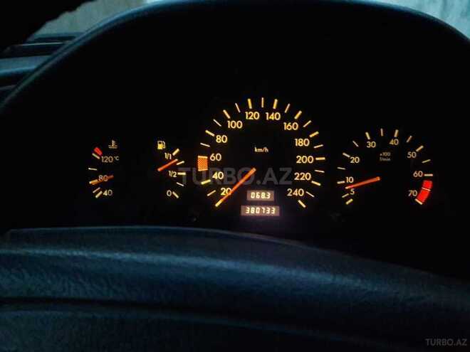 Mercedes C 220 1995, 380,000 km - 2.2 l - Bakı