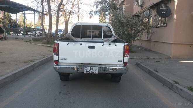 Mitsubishi L200 2006, 223,000 km - 2.5 l - Bakı