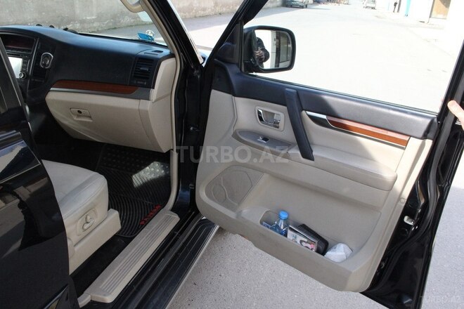 Mitsubishi Pajero 2008, 150,000 km - 3.0 l - Bakı
