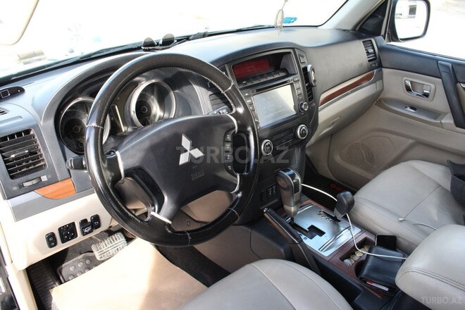 Mitsubishi Pajero 2008, 150,000 km - 3.0 l - Bakı