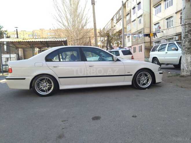 BMW 530 2001, 270,000 km - 3.0 l - Sumqayıt