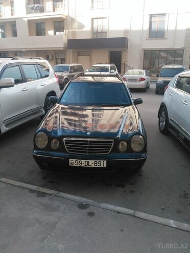 Mercedes E 240 2000, 356,120 km - 2.6 л - Bakı