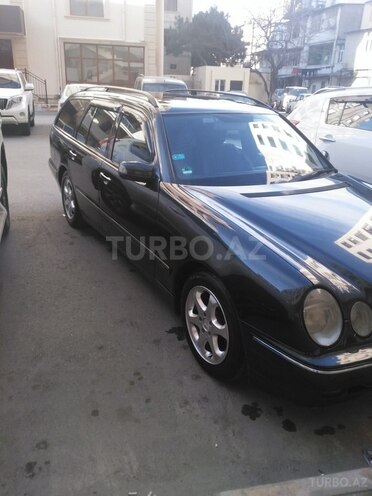 Mercedes E 240 2000, 356,120 km - 2.6 л - Bakı