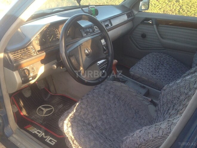 Mercedes E 200 1989, 300,000 km - 2.0 l - Masallı