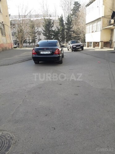 Mercedes E 240 2002, 215,000 km - 2.6 л - Mingəçevir