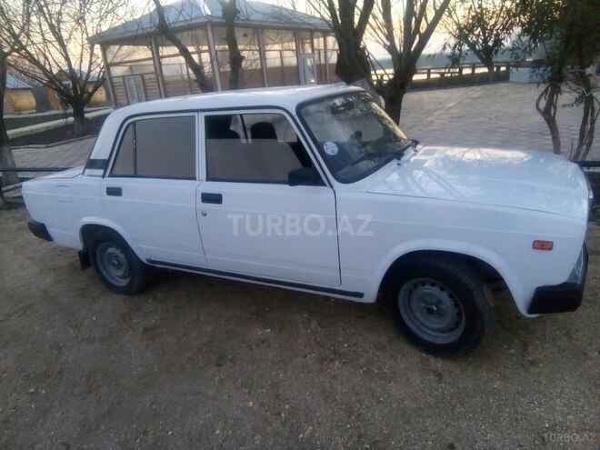 LADA (VAZ) 2107 2007, 101,200 km - 1.6 л - Salyan