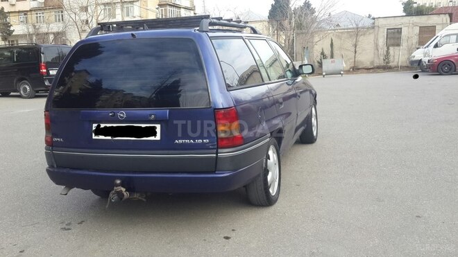 Opel Astra 1996, 380,000 km - 1.6 l - Bakı