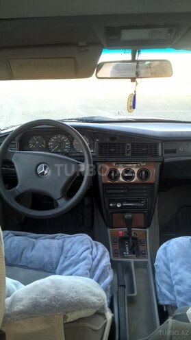 Mercedes 190 1992, 350,000 km - 2.0 l - İsmayıllı