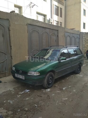 Opel Astra 1996, 150,000 km - 1.8 l - Bakı
