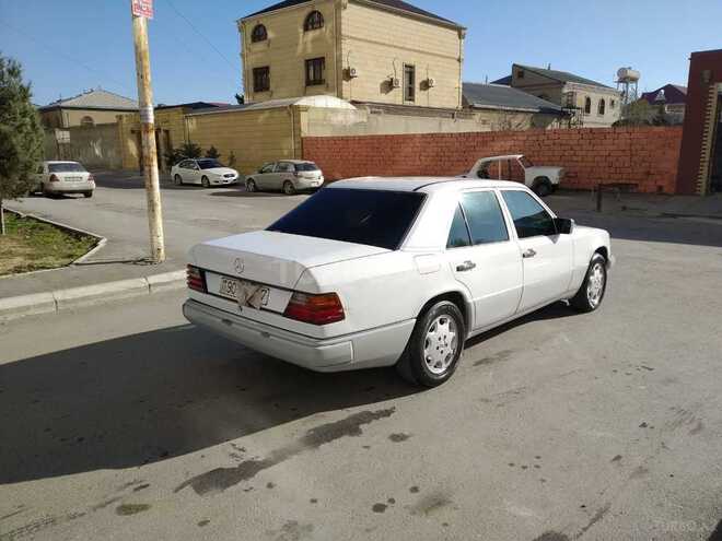 Mercedes E 200 1993, 350,000 km - 2.0 l - Bakı