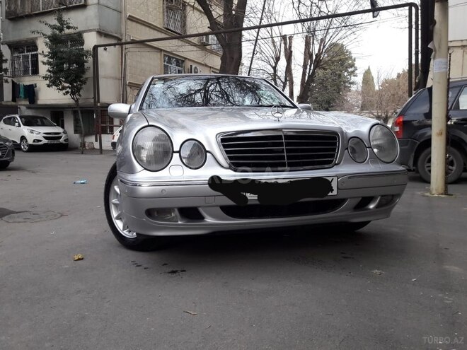 Mercedes E 280 2001, 224,300 km - 2.8 l - Bakı