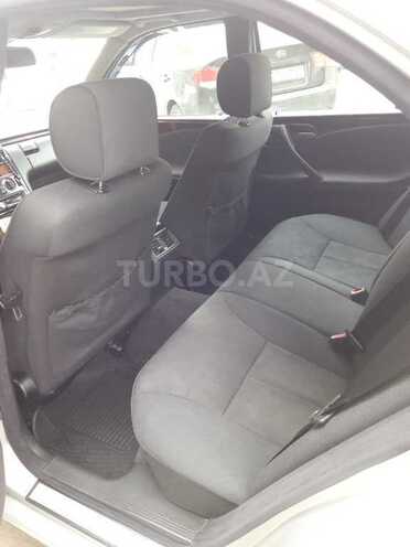 Mercedes E 280 2001, 224,300 km - 2.8 l - Bakı