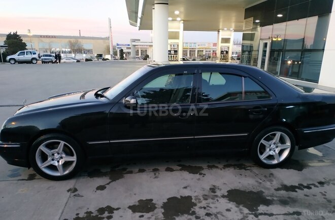 Mercedes E 220 1999, 350,000 km - 2.2 l - Bakı