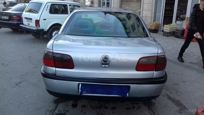 Opel Omega 1996, 284,848 km - 2.0 l - Bakı