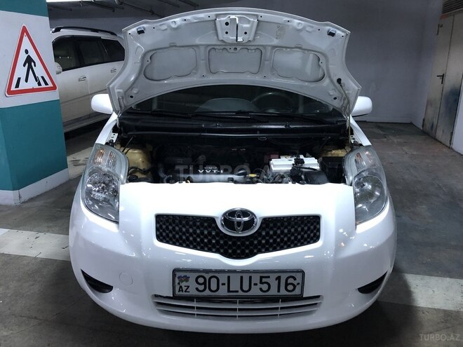 Toyota Yaris 2005, 147,000 km - 1.3 l - Bakı