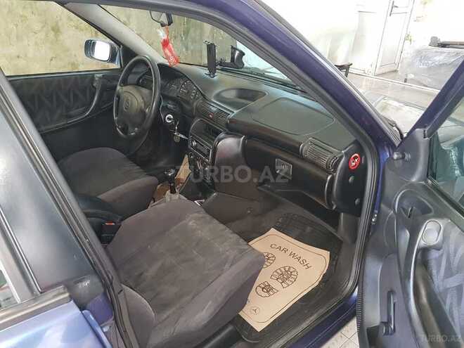 Opel Astra 1996, 316,000 km - 1.6 l - Bakı