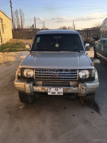 Mitsubishi Pajero 1992, 285,000 km - 2.8 л - Bakı