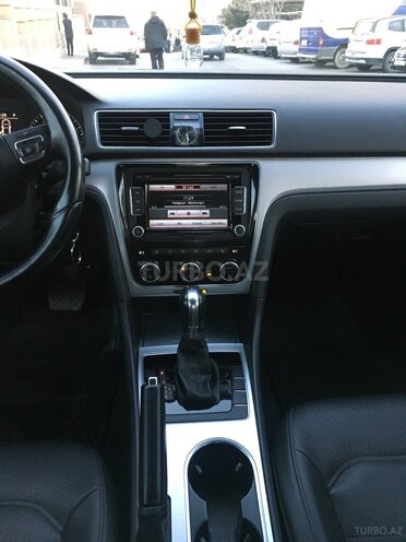 Volkswagen Passat 2013, 110,000 km - 2.5 l - Bakı