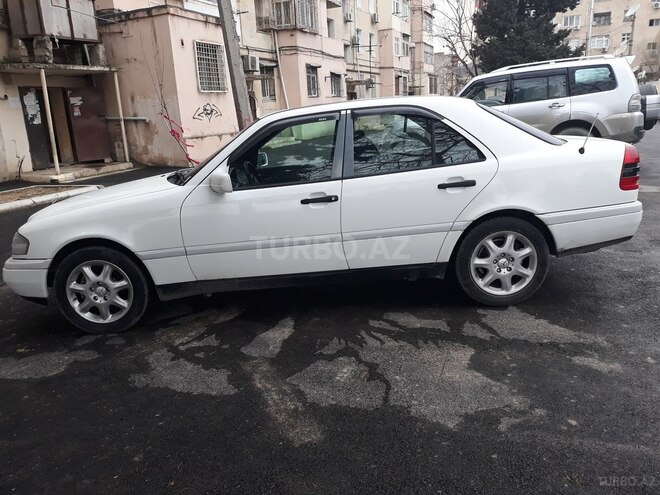 Mercedes C 180 1997, 452,369 km - 1.8 l - Bakı