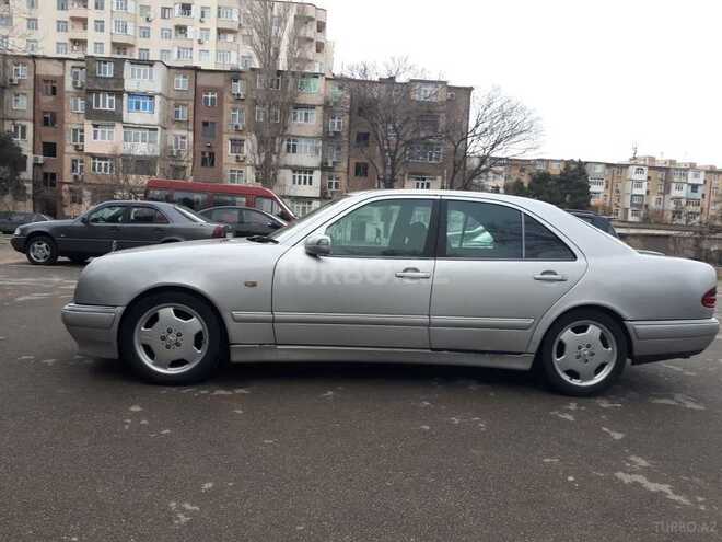 Mercedes E 200 1997, 217,485 km - 2.0 l - Sumqayıt