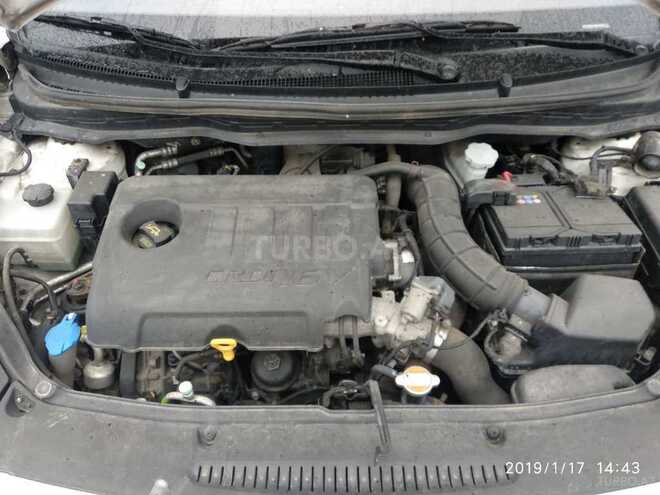Hyundai i20 2011, 208,166 km - 1.4 л - Tovuz
