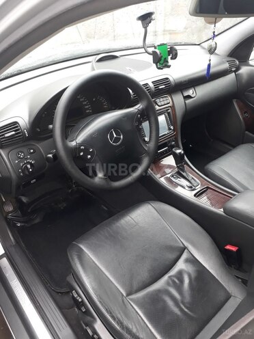Mercedes C 200 2000, 270,840 km - 2.0 l - Bakı