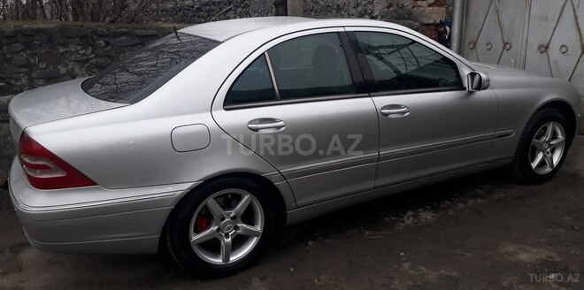 Mercedes C 200 2000, 270,840 km - 2.0 l - Bakı