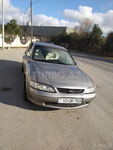 Opel Vectra 1996, 286,365 km - 2.0 l - Bakı