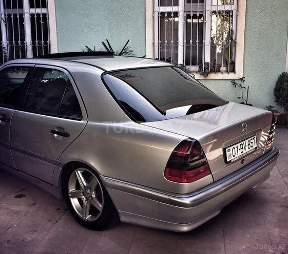 Mercedes C 240 1999, 268,000 km - 2.4 л - Bakı