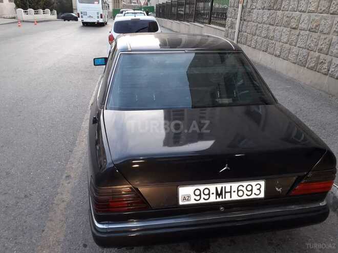 Mercedes E 300 1990, 570,000 km - 3.0 l - Bakı