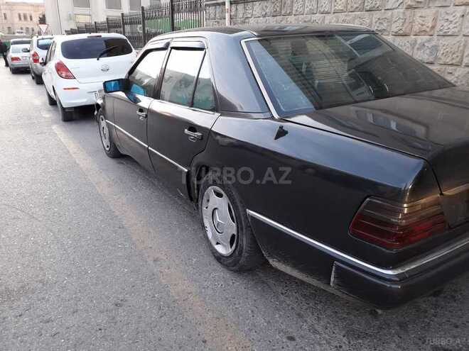 Mercedes E 300 1990, 570,000 km - 3.0 l - Bakı