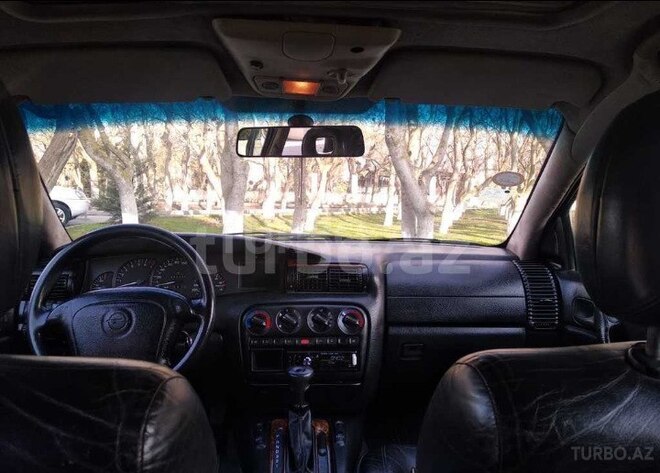 Opel Omega 1995, 325,000 km - 0.2 л - Bakı