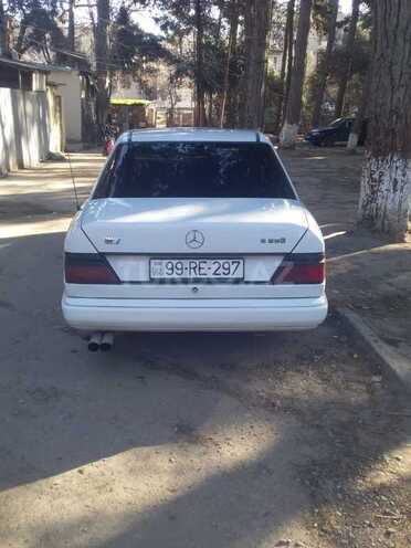 Mercedes E 260 1988, 300,000 km - 2.6 л - Bakı