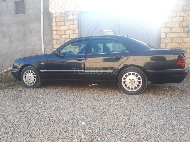 Mercedes E 240 1997, 200,000 km - 2.4 l - Şəmkir