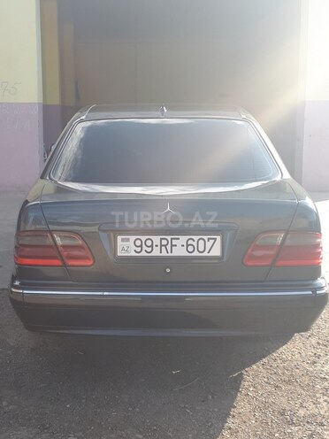 Mercedes E 220 2000, 377,000 km - 2.2 l - Gəncə