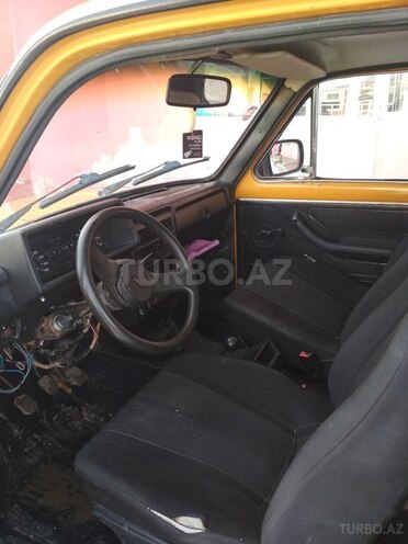 LADA (VAZ) Niva 1983, 350,000 km - 1.6 l - Qusar