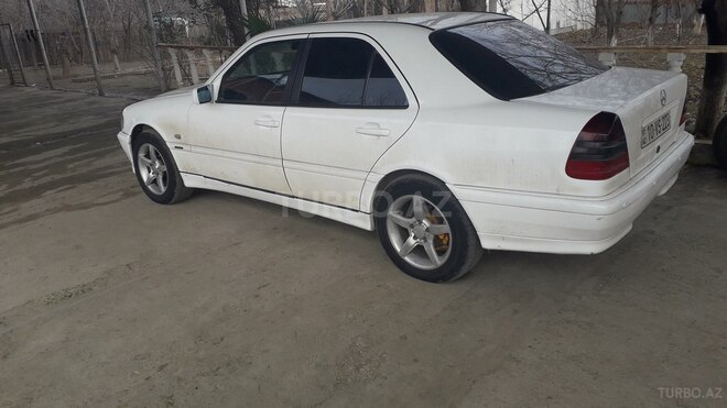 Mercedes C 180 1997, 24,000 km - 2.0 l - Füzuli