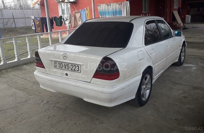 Mercedes C 180 1997, 24,000 km - 2.0 l - Füzuli