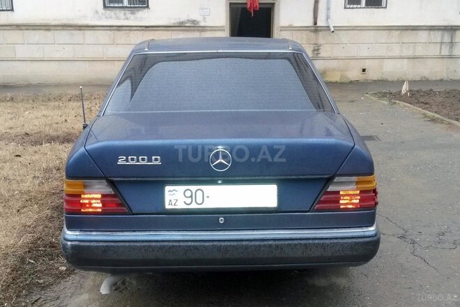 Mercedes  1991, 468,147 km - 2.0 l - Şirvan