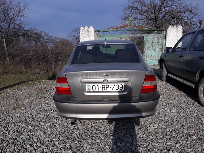 Opel Vectra 1996, 321,000 km - 1.8 l - Sumqayıt