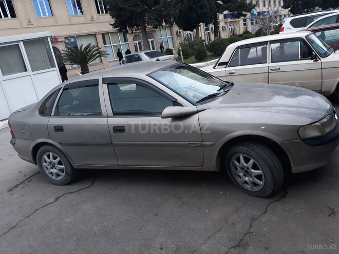 Opel Vectra 1996, 321,000 km - 1.8 l - Sumqayıt