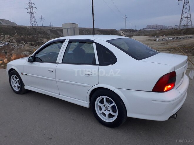 Opel Vectra 1999, 236,000 km - 1.8 l - Bakı
