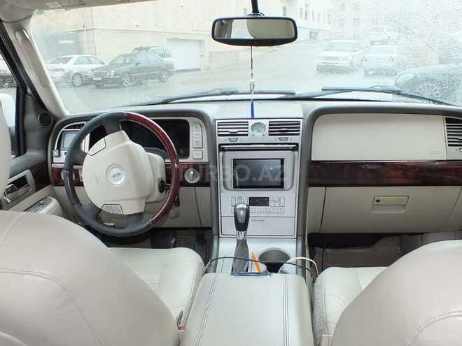 Lincoln Navigator 2004, 149,000 km - 5.4 l - Bakı