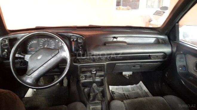 Ford  1988, 500,000 km - 2.0 l - Bakı