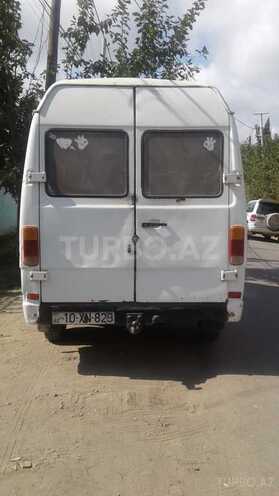Mercedes 208 D 1991, 215,000 km - 4.5 l - Biləsuvar