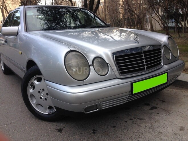Mercedes E 200 1996, 272,000 km - 2.0 l - Bakı